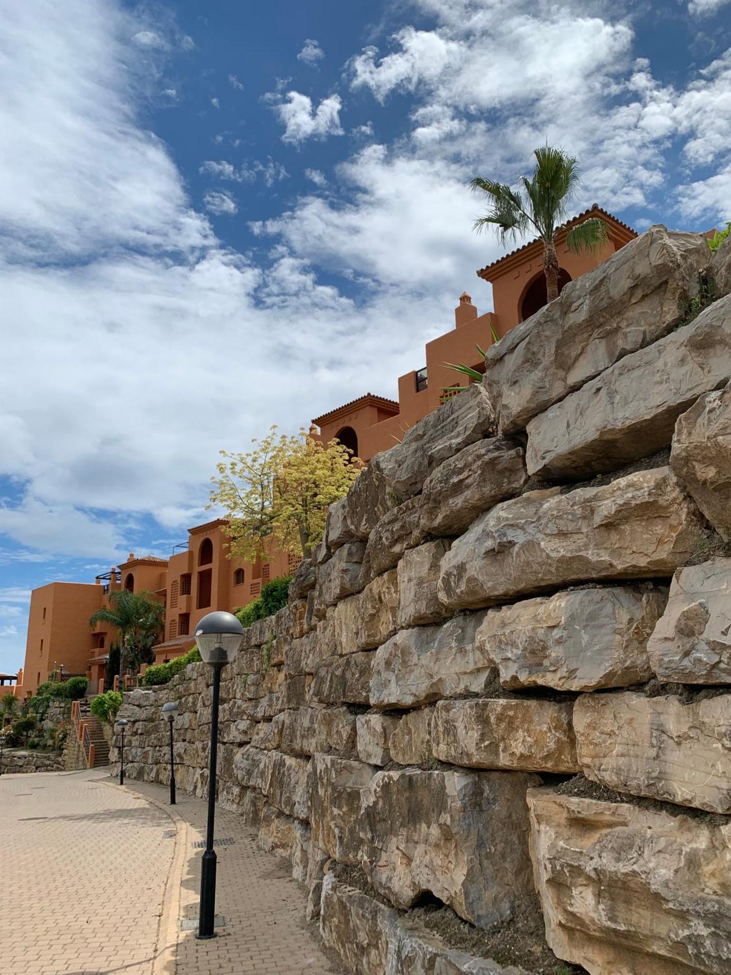 Your Oasis Of Luxury And Leisure At Gazules Del Sol In Marbella Area - Benahavis Appartement Estepona